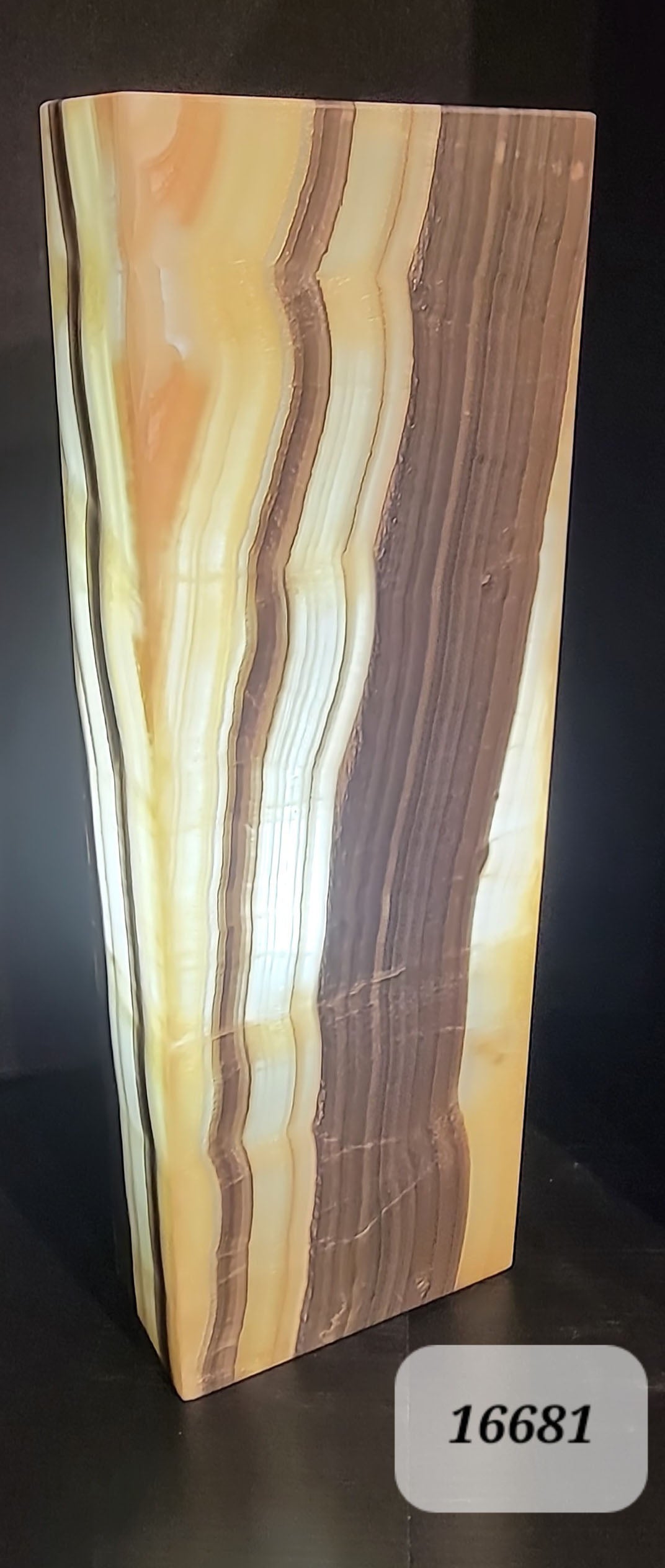 24"x8"x4" Onyx Lamp