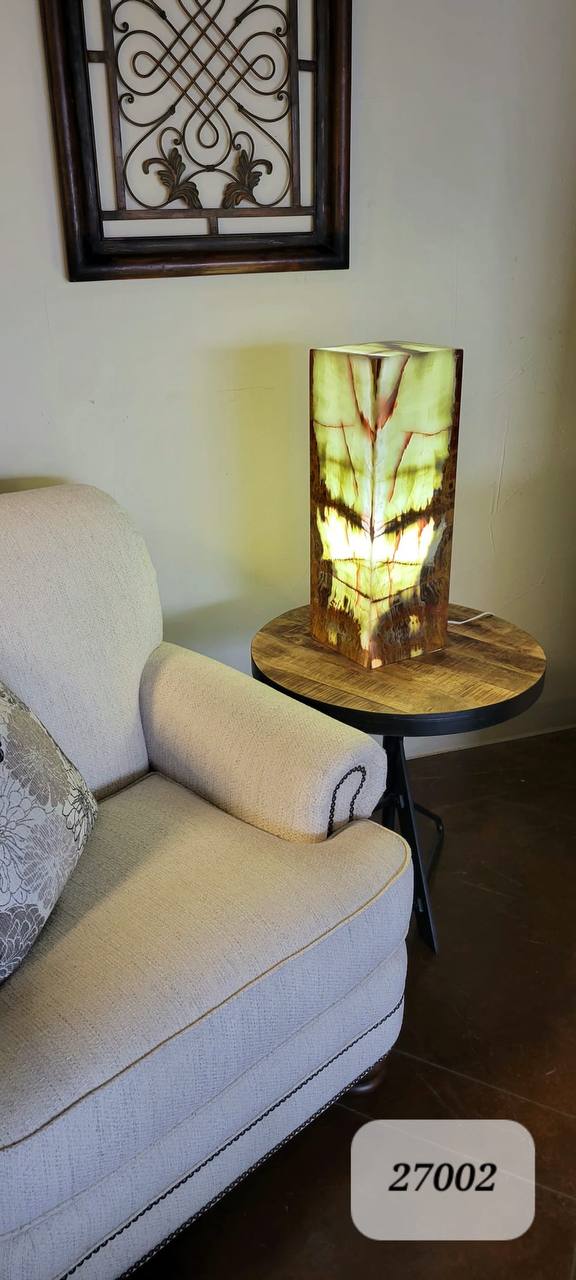 24" x 10" x 10" Onyx Lamp